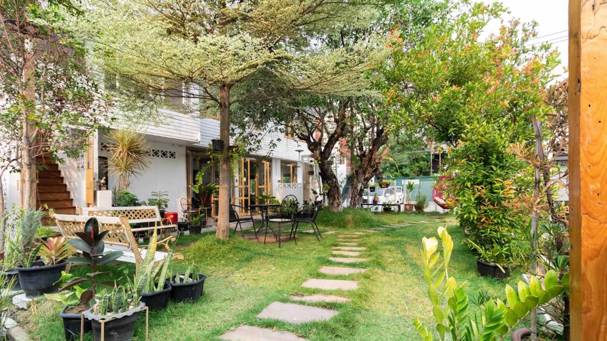 Sherva101 Home And Hostel - Chiang Mai — Photos 1